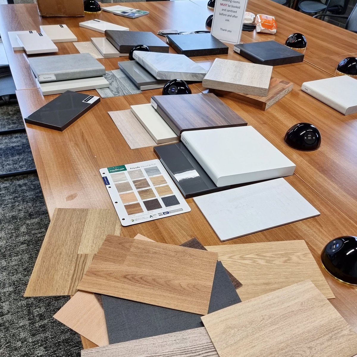 Stacey_Jones_od's tweet photo. Interesting morning :) choosing kitchens and kitchen flooring for a new site coming soon! @OD_Properties #newbuild #helptobuy #sharedownership #newhomes https://t.co/36zUvE9xcu