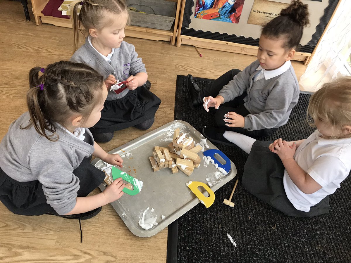 Mrs Colrein 3 year old room tweet media