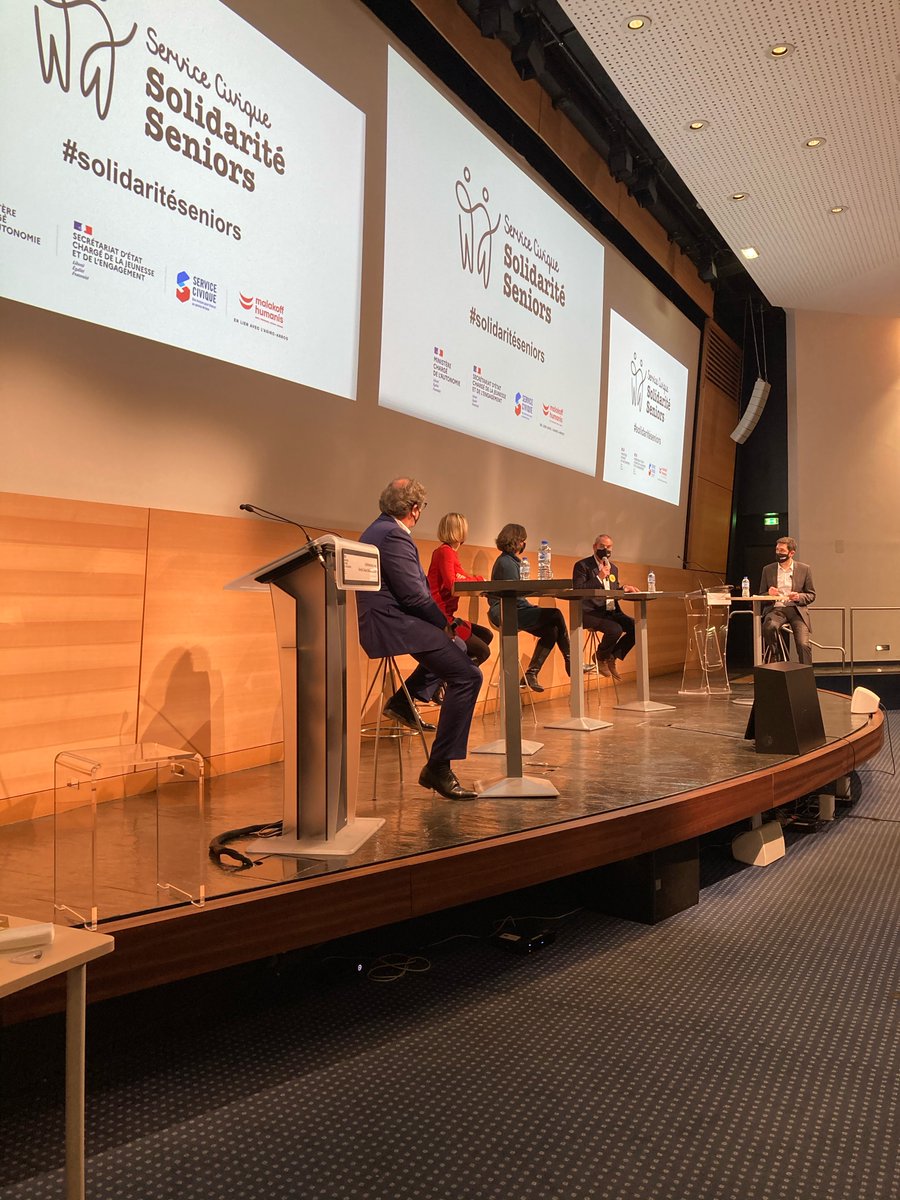 We change tweet media