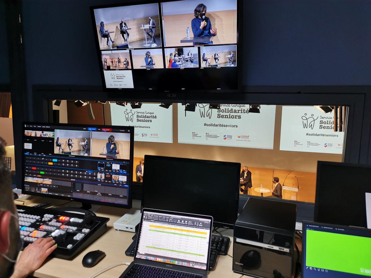 We change tweet media