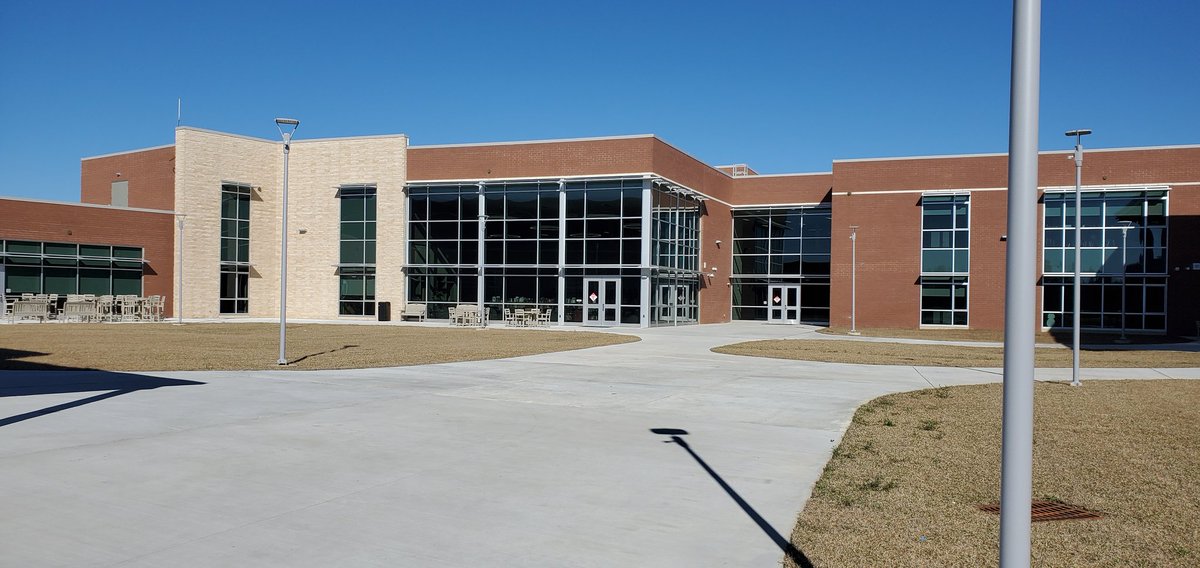 RichLAdams2's tweet photo. These early/mid AM pics never get old...
@pelion_middle @LexingtonOne #BuildingOurFutureOneBrickAtATime https://t.co/9Hl0hW9AFp