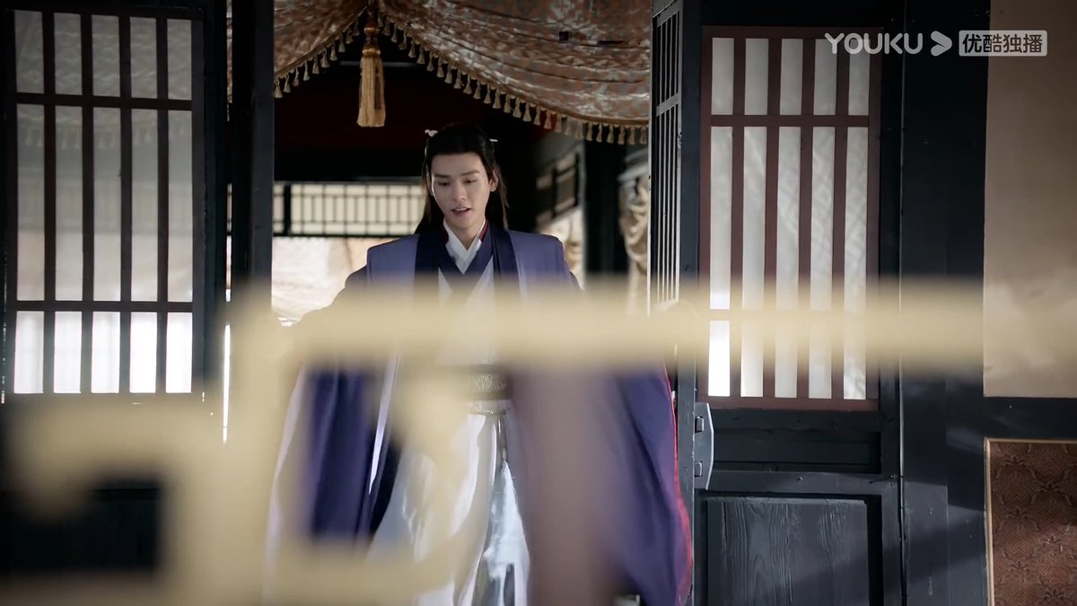 bluemorningsoup's tweet photo. #山河令 When did A Xu start *accepting* WKX walking into his room without knocking?

How it started                How it’s going https://t.co/c7N6xcKqn8