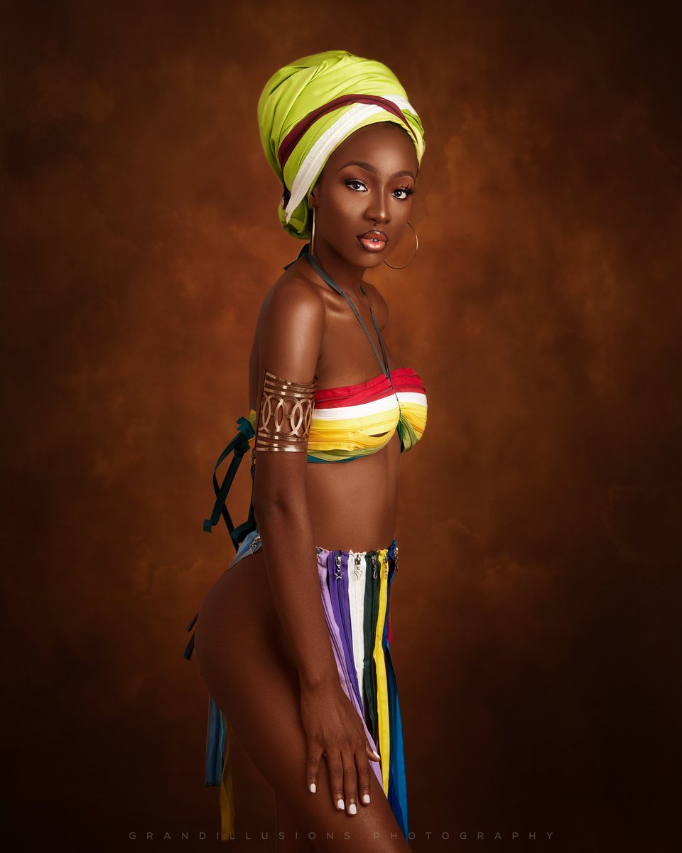 GrandPhotogee's tweet photo. There is something fascinating about being BLACK.

Shot by @GrandPhotogee 
Model: #preciousobisoso
MUA: @Beautybyreee 

#model #black #Photoshoot #BlackGirlMagic #biap #explorepage #trend #viral #Naija #lagos #ikeja #lekki https://t.co/XEOH1shT4O