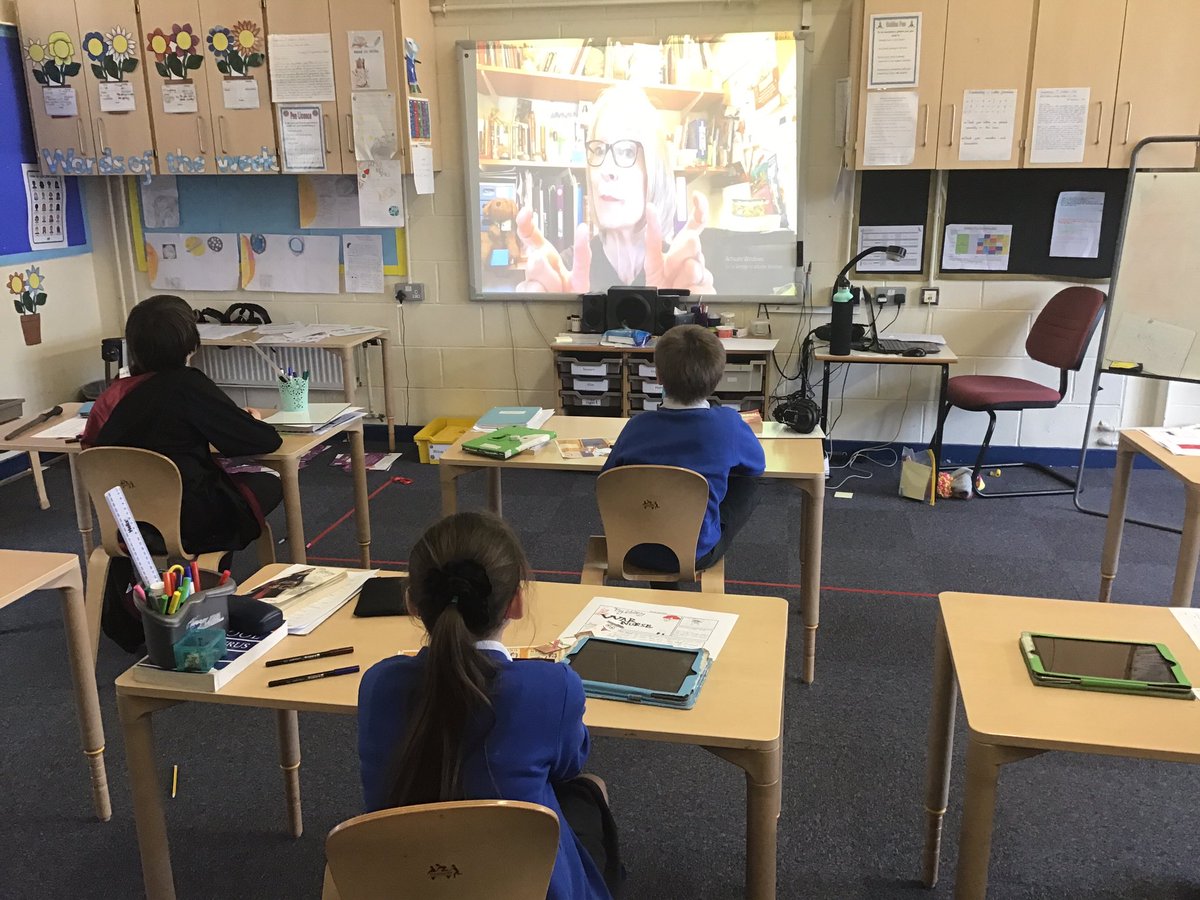 Year 5 have been enjoying an extract from @hmadventure The mystery of the secret room. Thank you for reading to us this afternoon! #kensingtonreading #worldbookday @SILPrimary @ReadingatLLP