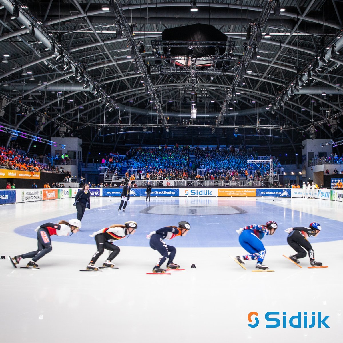 Let’s go TeamNL!🧡 As of tomorrow The ISU World Short Track Championships will take place at the Optisport Sportboulevard Dordrecht in The Netherlands. 

#shorttrack #paddingsystems #safety #maximumperformance #sidijk #ISU #worldchampionships #thenetherlands