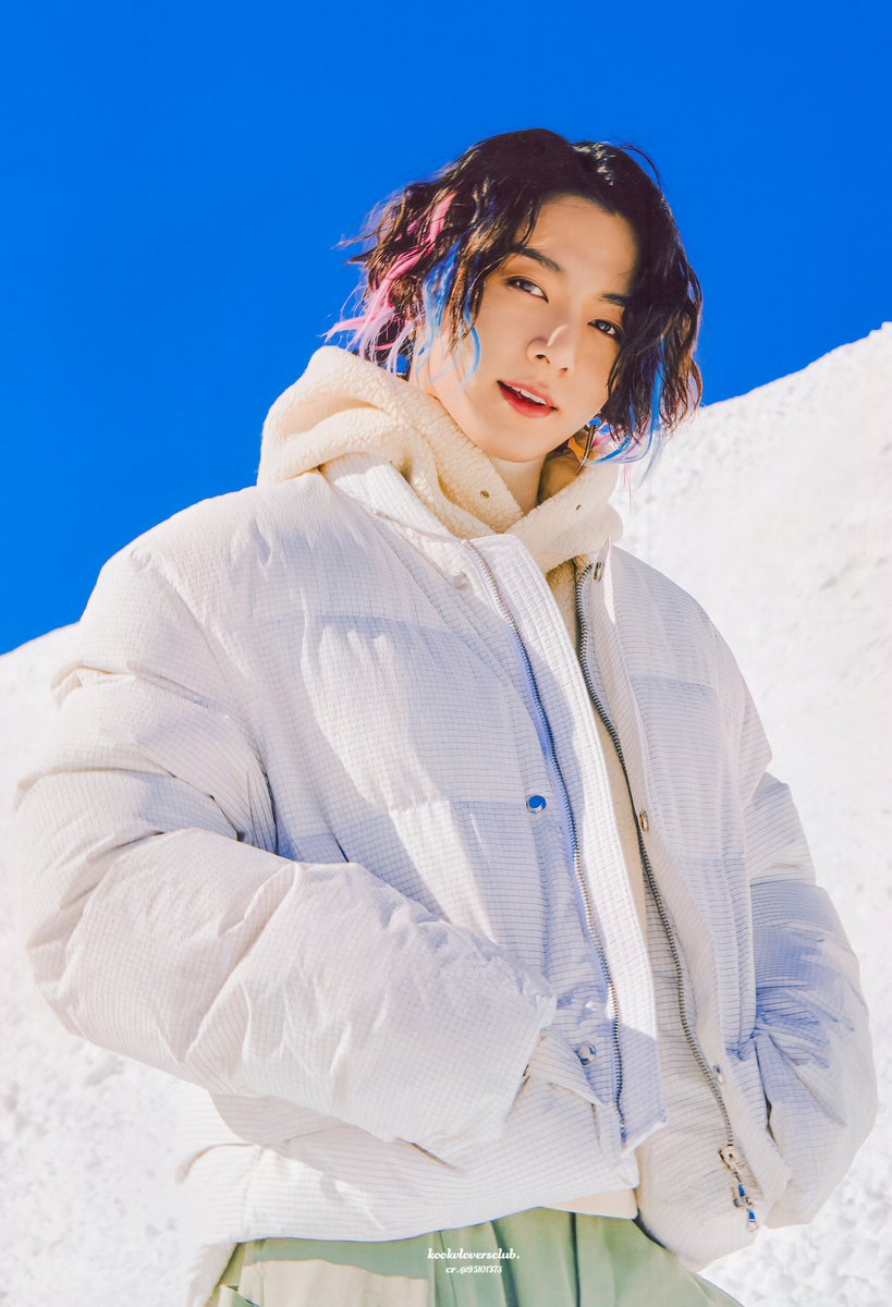 kookvloversclub's tweet photo. 🤍𝟮𝟬𝟮𝟭 𝗪𝗶𝗻𝘁𝗲𝗿 𝗣𝗮𝗰𝗸𝗮𝗴𝗲☃️❄️ - (𝟭)🐰
📎https://t.co/cw5gFFNSvO
📎https://t.co/dnIHtp7CeF
cr. @9510137S 
#정국 #JUNGKOOK #JK #BTS @BTS_twt https://t.co/ALr9j8MPld
