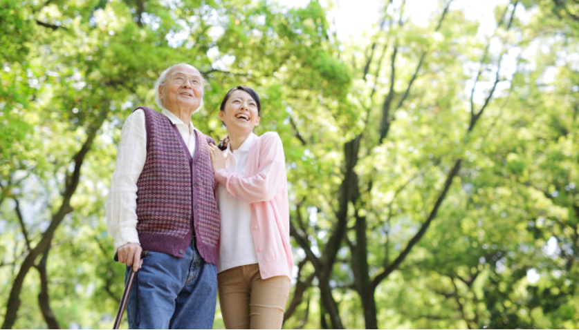The #spring season is a wonderful time for getting out and getting active – but it’s also important to remember to help your elderly family stay healthy and safe while they enjoy all their favorite springtime activities. companionsforseniors.com/2019/03/help-s…