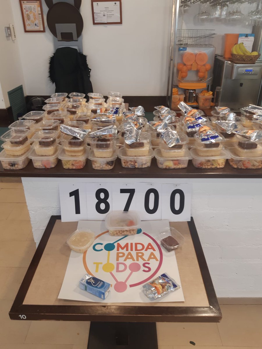 Seguimos trabajando, seguimos repartiendo nuestros #MenuSolidario en #Madrid y todo es gracias a ustedes! 

#gracias <a href="/_CARITAS/">Cáritas Española ✳️</a> <a href="/quironsalud/">quirónsalud</a> <a href="/bomberosayudan/">Bomberos Ayudan</a> <a href="/TaxiLuz/">TaxiLuz</a> <a href="/NUEVOFUTURO/">NUEVO FUTURO</a> <a href="/INSEAD/">INSEAD</a> 

comidaparatodos.es