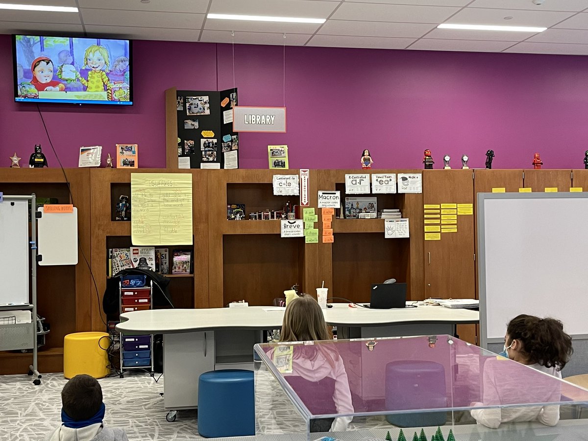 j_postufka's tweet photo. Thursday Storyline Online for fluency 📚 Kiddos were so surprised to see that there was a tv on the wall (it has been there since our opening)!  I guess they are soo focused on our lessons that they didn’t have time to notice 😍 #MontourProud #storylineonline https://t.co/nWBmz0vyq5