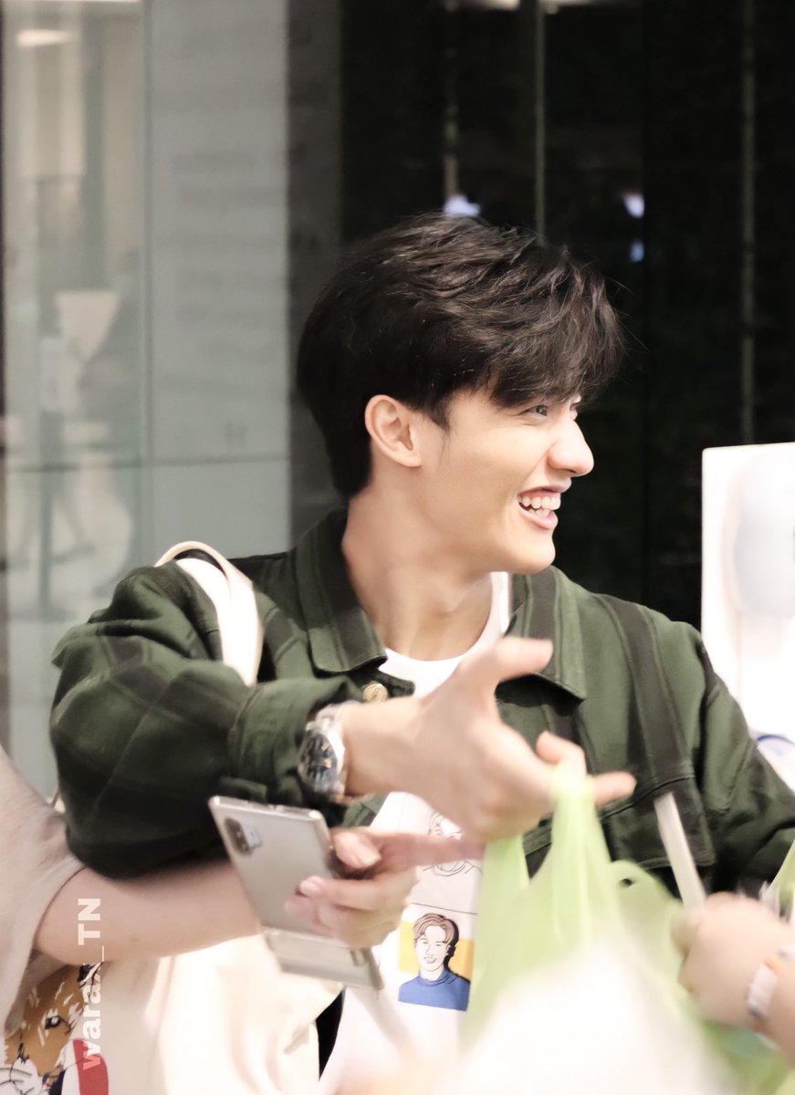 Day 313:  @Tawan_V, even though I missed 142 days in updating this thread, just know that you were and still are my motivation and inspiration in finishing this semester. You really helped me a lot to get through these days. I love you, always  #Tawan_V