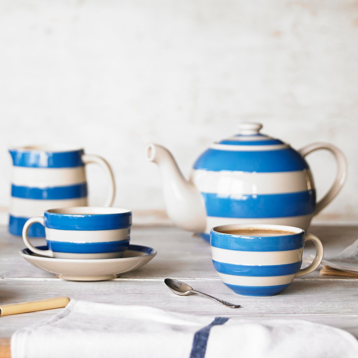 Fancy winning a £200 Beaufort & Blake voucher AND a beautiful Cornishware tea set? Head on over to Instagram to enter! instagram.com/p/CL_zKUPJfN1/