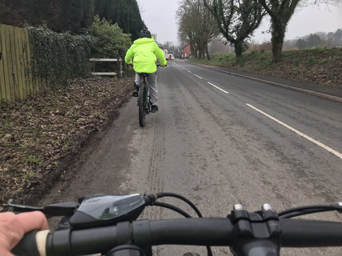 LauraMonTorfaen's tweet photo. Great to squeeze in a bike ride with my son today, in between Education Committee this morning and Local Government Committee this afternoon! Trying to make the most of the limited opportunities for exercise! #needtogetfit #MentalHealthMatters #physicalhealthmatters #familytime https://t.co/4lKM8lARXe