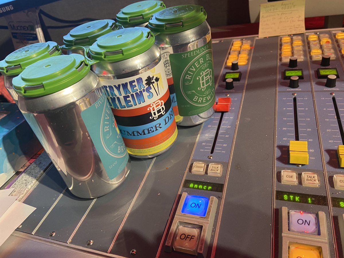 kleinallyshow's tweet photo. Thanks @RiverBluffBrew for breakfast today. @alt965kc #growtheshow https://t.co/7h70YbCA5g