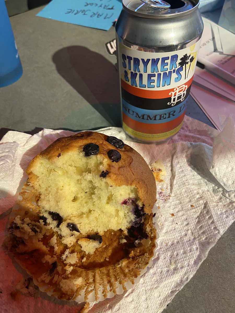 kleinallyshow's tweet photo. Thanks @RiverBluffBrew for breakfast today. @alt965kc #growtheshow https://t.co/7h70YbCA5g