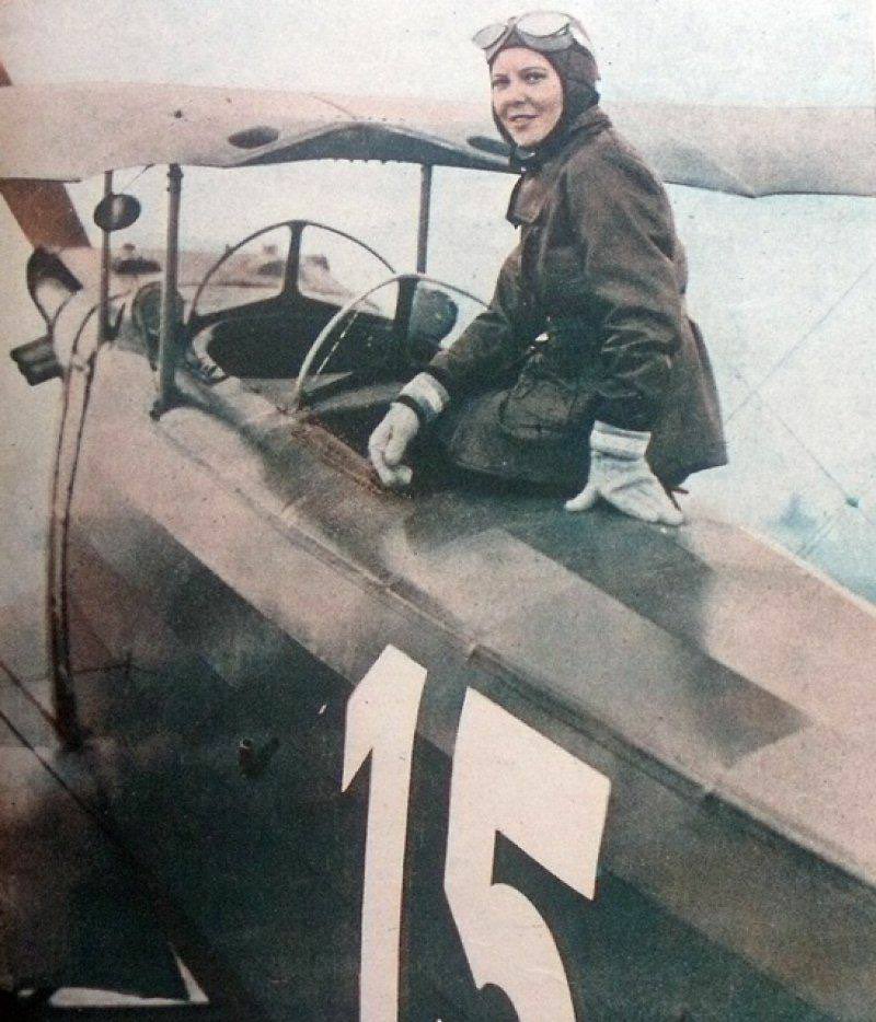 Remembering with respect Turkey’s women pioneers. #SabihaGökçen, a Turkish female army pilot was the first woman known to fly in combat in 1937. #WomensHistoryMonth