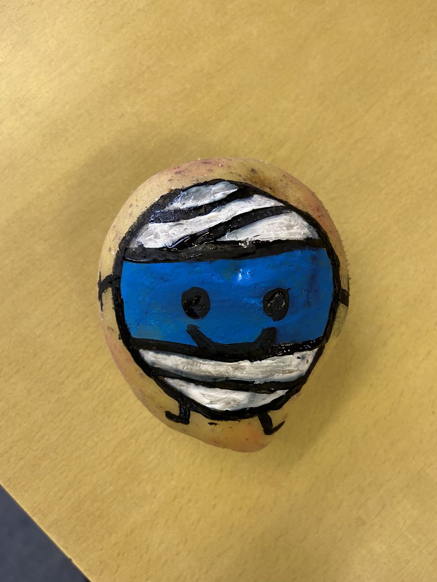 pinemartenclass's tweet photo. Here are some of our potato book characters for #WorldBookDay. On Google Classroom we were posting photos of the potatoes and everyone was guessing who they were! Brilliant fun. https://t.co/ZY2pgPyblO