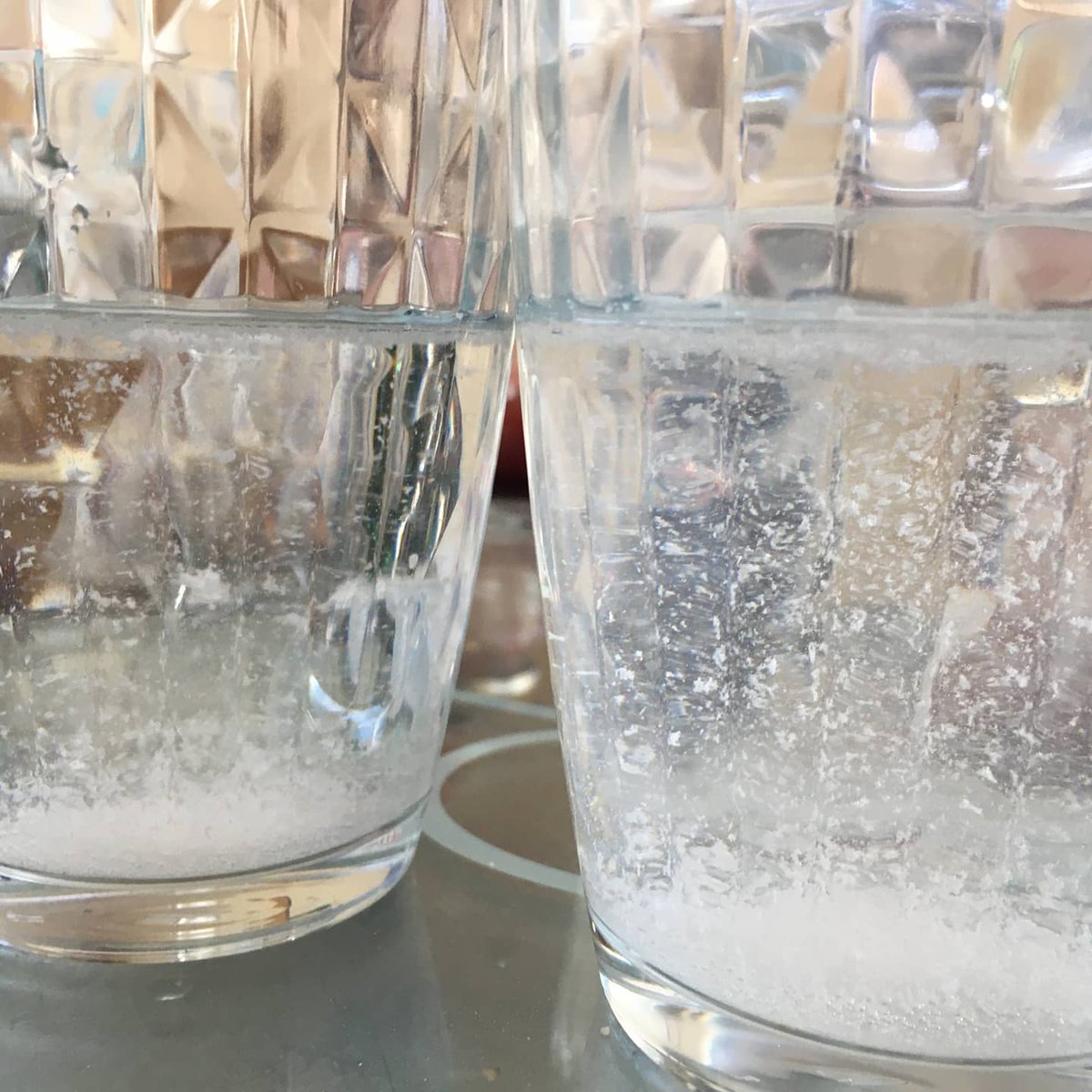 ScienceHCCS1's tweet image. Well done Elizabeth in Year 8 for investigating how to increase the rate of reaction by increasing the surface area of an alker seltzer tablet!
To learn more about rates of reaction, try this link bbc.co.uk/bitesize/clips…
#hccslearning #hccs #hccsscience #Science #ks3science