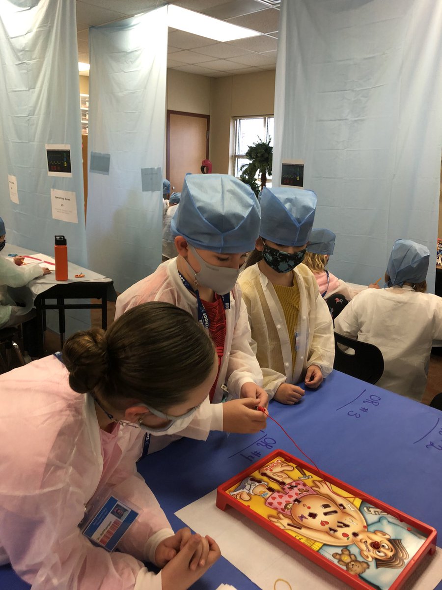 MrsDixonGT's tweet photo. We had the best time at Samuel Beck University Medical Center diagnosing poems and performing poetry surgery.  One of my students said, “I can’t believe I’ve been in medical school for 10 minutes already!” ❤️ True engagement! @BeckElem https://t.co/btoZfCiUTZ