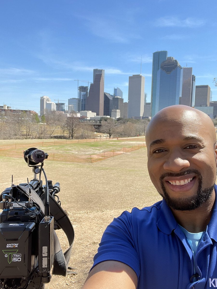 AddisonGreenWX's tweet photo. It’s beautiful now (no really, it’s amazing today!) in #Houston but severe weather season is just around the corner. @MikeBadaBing &amp; I went around #Htown talking about the storm risks for a story we’re working on for #KHOU. #houwx #severeweatherawarenessweek https://t.co/DaUNGloqqR