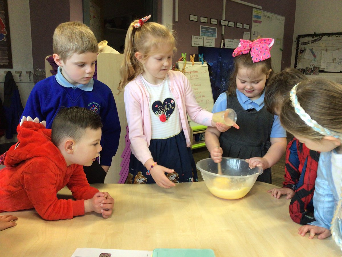 Kay Webb (@kwebb_lsa) on Twitter photo What a fantastic world book day in 1M, we even did some baking <a href="/Year1_Layton/">Year 1 Layton</a> <a href="/clarescottlayt1/">clarescott@layton</a> What a fantastic world book day in 1M, we even did some baking <a href="/Year1_Layton/">Year 1 Layton</a> <a href="/clarescottlayt1/">clarescott@layton</a>