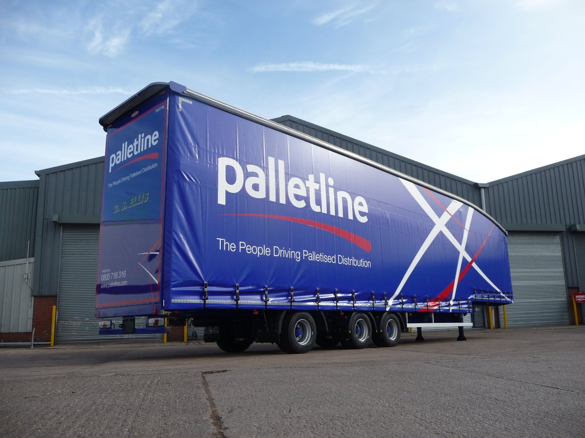 LST Trials to Continue Despite Rumours.

The Longer Semi Trailer trial has not been "signed off" by Grant Shapps as mooted recently in the trade press. Don-Bur spoke to Philip Martin, Head of Freight Policy at the DfT today.

donbur.co.uk/news/lst-trial…

#longersemitrailers