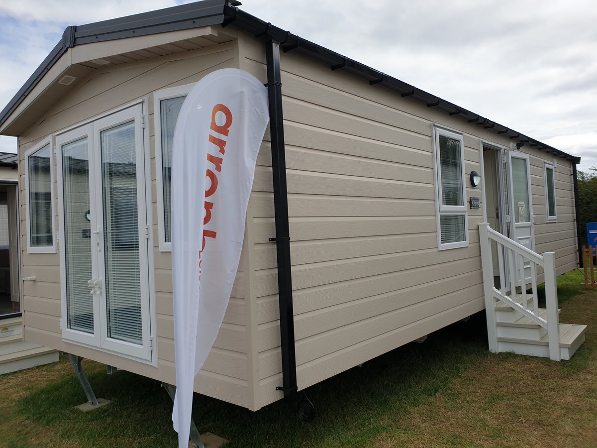 Arronbrook's tweet image. Simon Cordingley should soon be able to see his stylish Clipper, which is entering production shortly! 😍
Measuring 30ft x 12ft, this modern and airy design is sure to be the envy of its neighbours at its new Anglesey home!
#Caravans #HandMadeQuality #bespoke