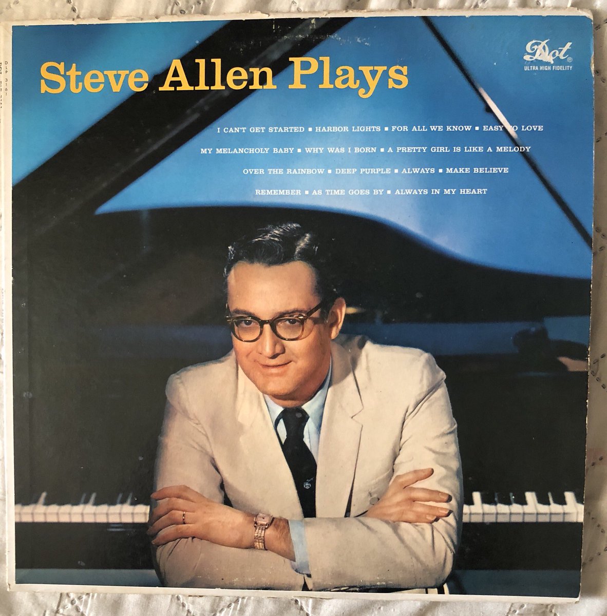 LateNightLeivan's tweet photo. All of the talk about vintage Tonight Shows make me feel like getting playing this wonderful record this morning #SteveAllen #FallonVision #FallonTonight #records #vinyl #piano @jimmyfallon https://t.co/4hgpWSgOgs