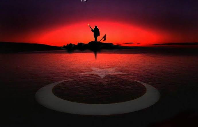 Bingöl'den Tatvan'a hareket eden Helikopterin düşmesi sonucu şehit olan 9 askerimize Allah'tan rahmet, yaralı 4  askerimize acil şifalar dilerim.. Mekanınız cennet Hz. Muhammet komşunuz olsun..