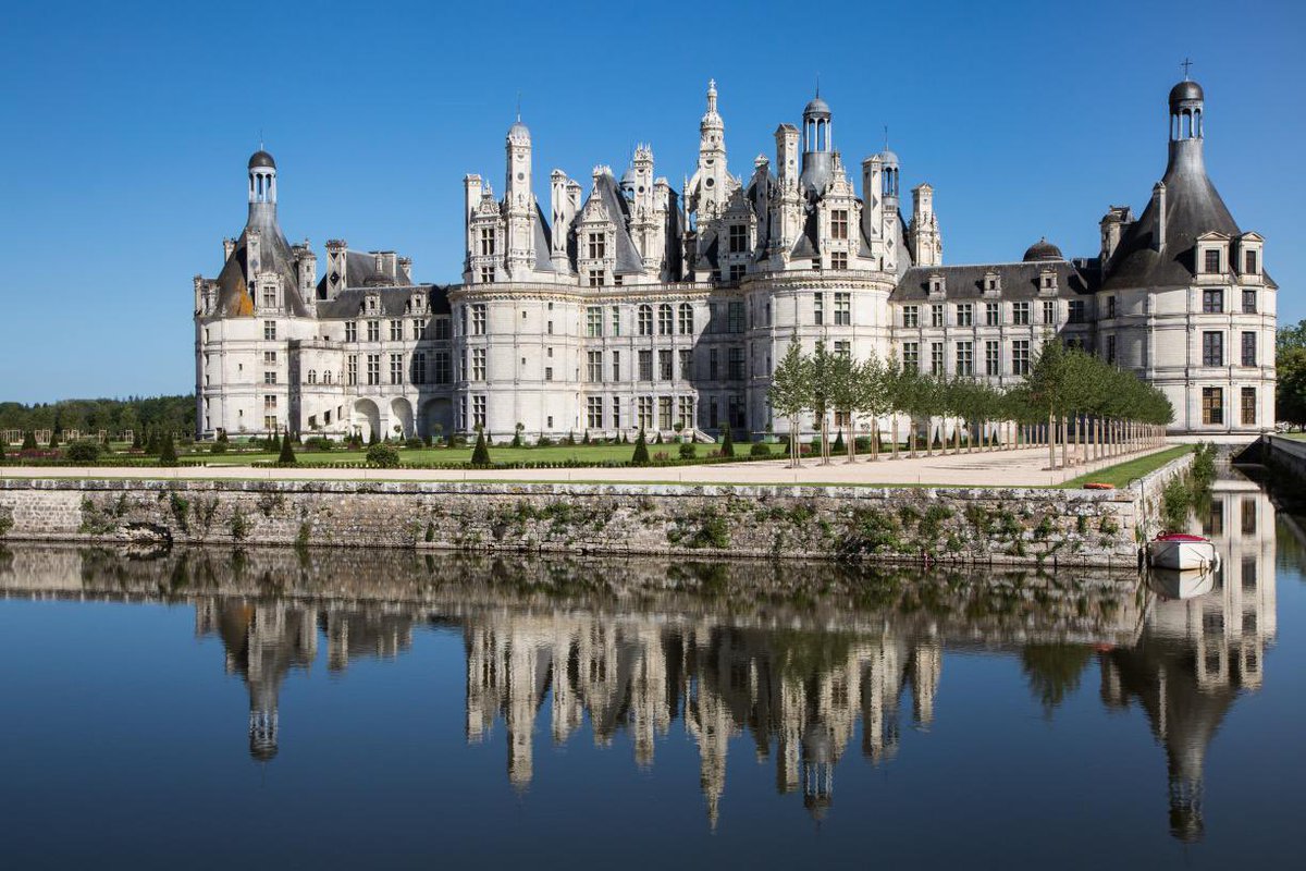 JBLemoyne's tweet photo. #Tourisme | À la rencontre des acteurs touristiques de la région Centre Val de Loire !
🔹 point sur le soutien apporté par l’Etat depuis le début de la crise,
🔹 préparation de la reprise, en dialoguant sur les dates et modalités,
➡️ Tenir ensemble, se relever ensemble ! https://t.co/5YJEgmQ7nN