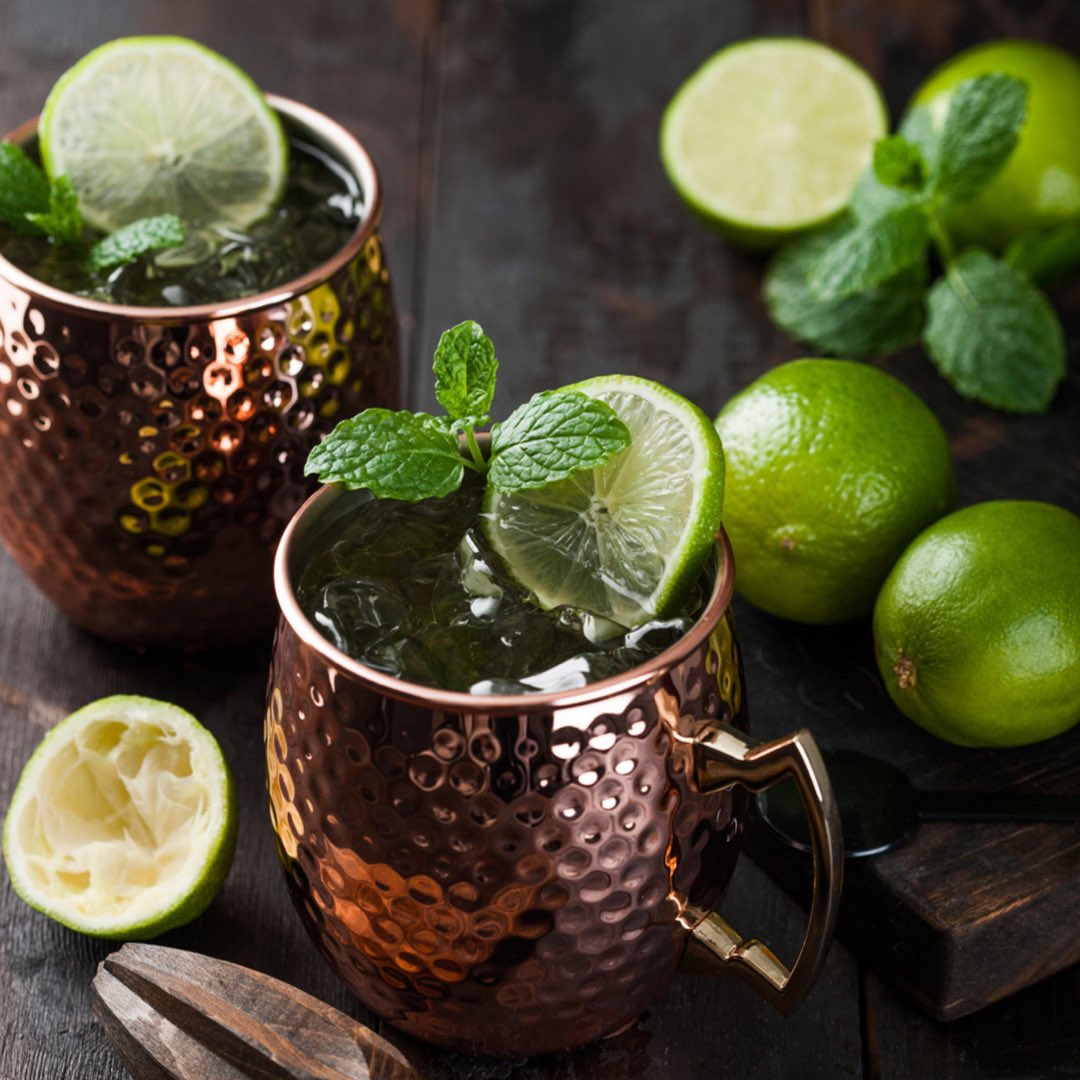 _themixologist's tweet photo. The Irish Mule 🥃 Add ice to a glass/mug, traditionally, a mule is served in a copper mug, this helps keep the drink cold! Add 50ml @jamesonwhiskey, 25ml of fresh lime juice and 150ml of @Hartridges ginger beer &amp; stir. Garnish with a mint sprig &amp; a slice of lime #mixology https://t.co/PSHvHBDRKr