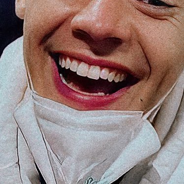 finelist91's tweet photo. POR QUE N I N G U E M fala o suficiente dos dentinhos do harry ???????????? 

OLHA ISSO CARA 🥺🥺🥺🤏🤏🤏🤏💗💞💕💕💓💓💗 https://t.co/srzj8rZZqu