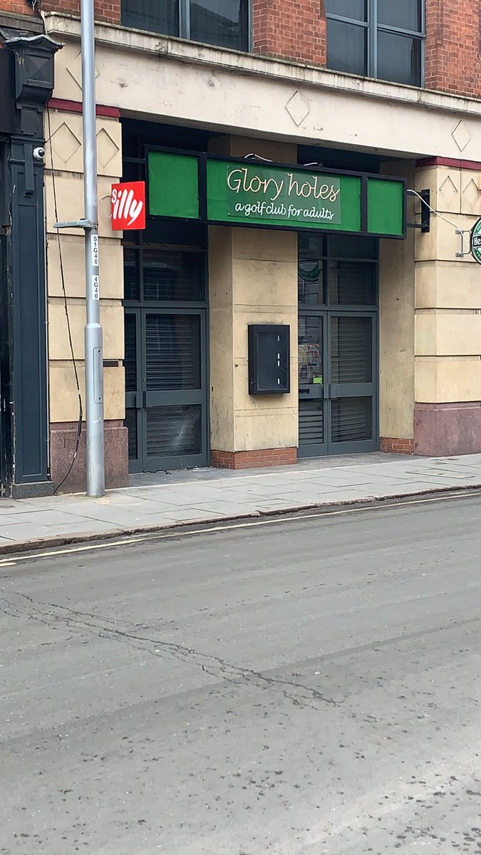 On a first date in Nottingham and someone suggests going to the Glory holes. What do you do? #firstdate #Nottingham