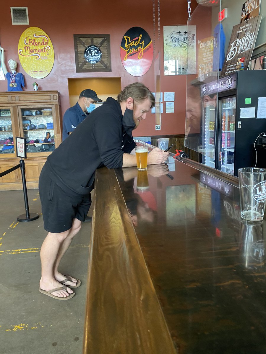 Standard Beer and Food tweet media