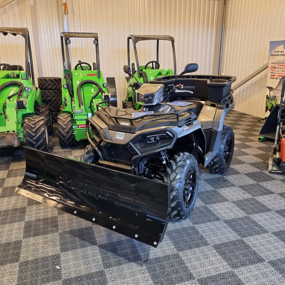 NVM - Avant - Polaris - Goupil - Kawasaki tweet media