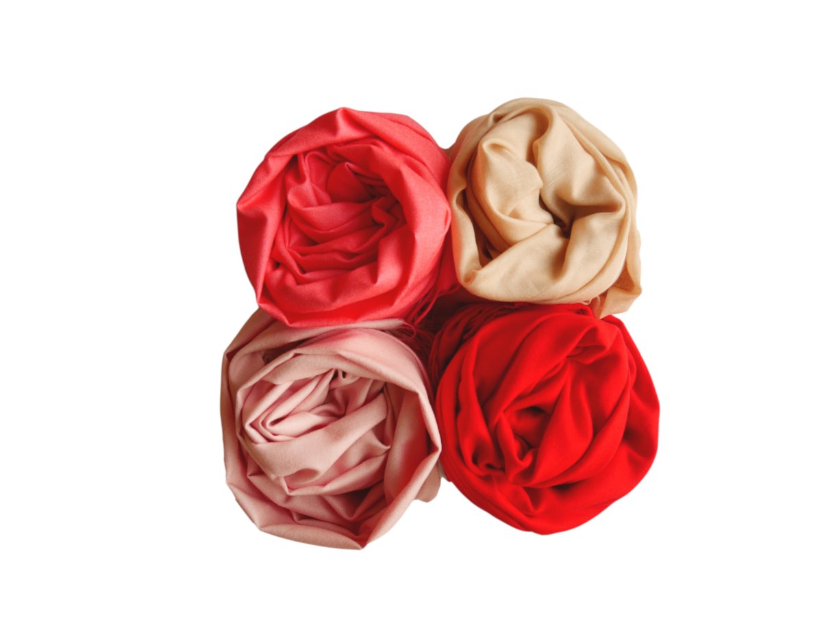 DotSaunders's tweet photo. New Supersoft Scarves https://t.co/AtrewFEQCL https://t.co/LqAktOjksD