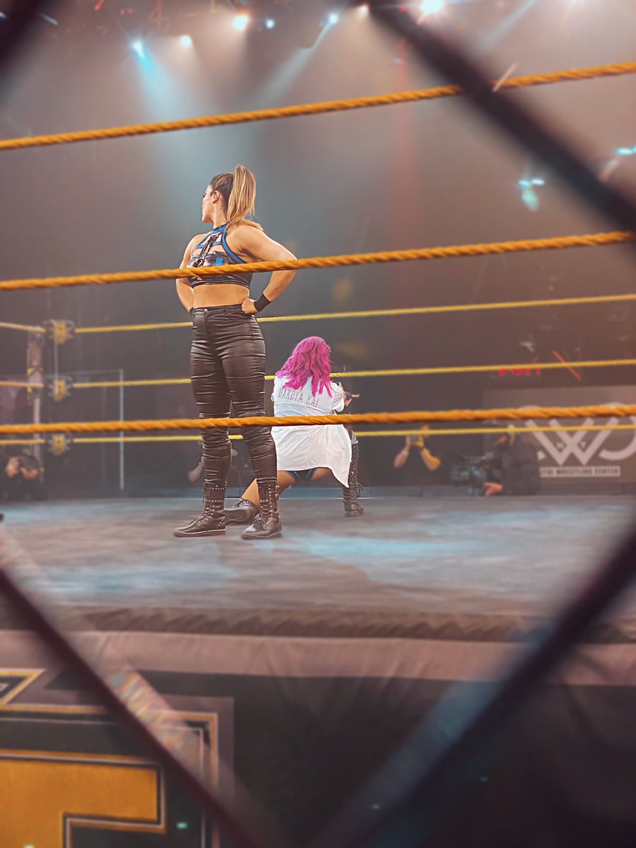 Tarratastic's tweet photo. A screw-job I tell you!
@DakotaKai_WWE @RaquelWWE
#wwenxt #CWCScrewJob https://t.co/bGnTDOF3yE