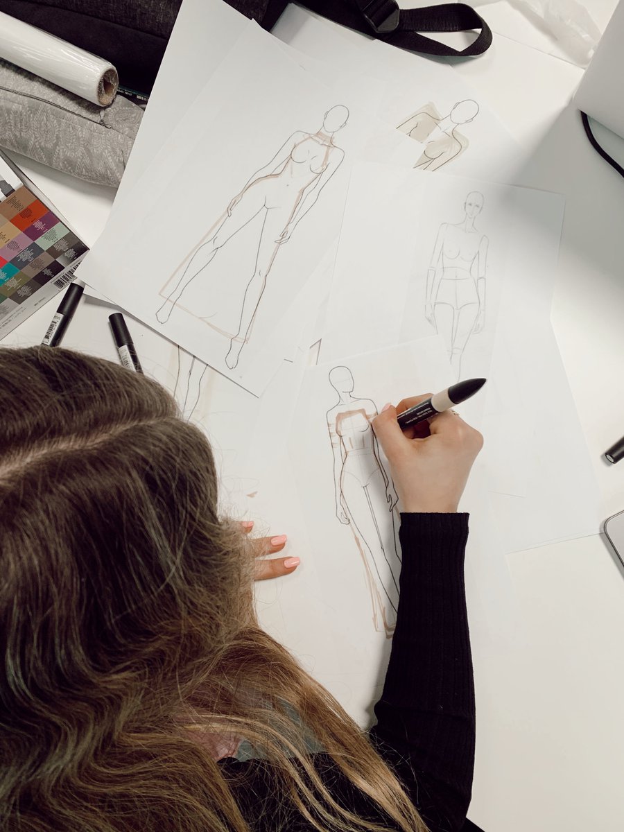 tutorasap's tweet image. Nuestro superpoder es ayudar a los alumnos a desarrollar sus talentos.✨
En Design and Tecnology, asignatura de #ALEVELS hemos realizado un workshop profesional.
🚀¡Estudia con nosotros lo que realmente te gusta!