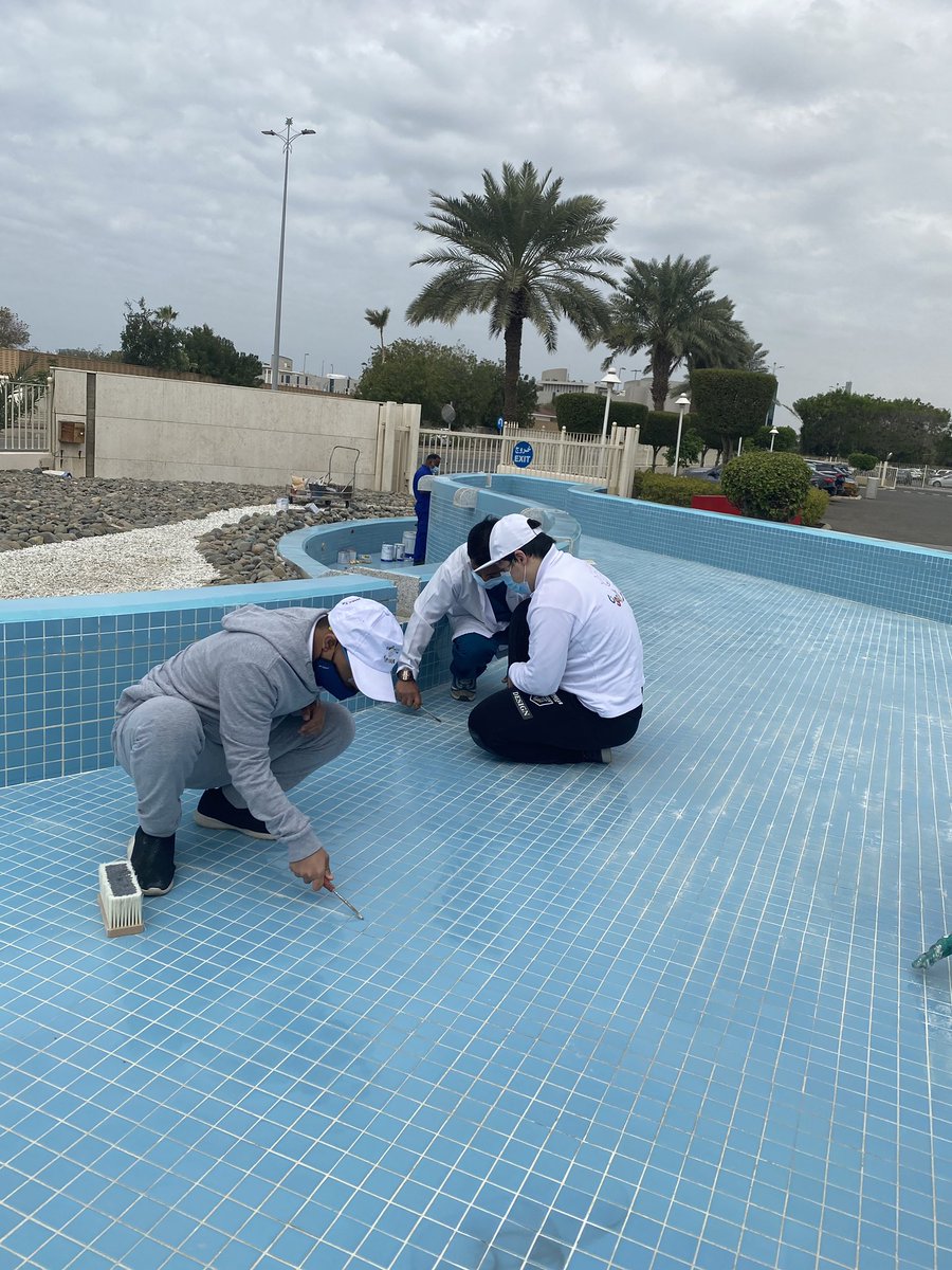 HelpcenterKSA's tweet photo. شباب مركز العون يساعدوا قسم الصيانة في اصلاحات نافورة المركز 👨🏻🔧⛲️
Help Center young adults helping the maintenance department in repairing Help Center fountain ⛲️👨🏻🔧
#Determinationismypower
#إرادتي_قوتي
#مركز_العون
#الذكرى_ال٣٥_لمركز_العون
#Determination_is_my_power
#help_center https://t.co/VSJblwPaYc