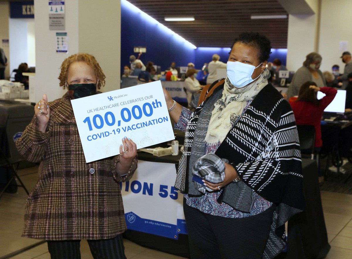 Almost one year after the first confirmed COVID-19 case in Kentucky, our Kroger Field clinic administered its 100,000th dose of the life-saving vaccine. That's 100,000 shots of healing and hope, thanks to our community uniting in a common cause.
uky.edu/coronavirus/up…