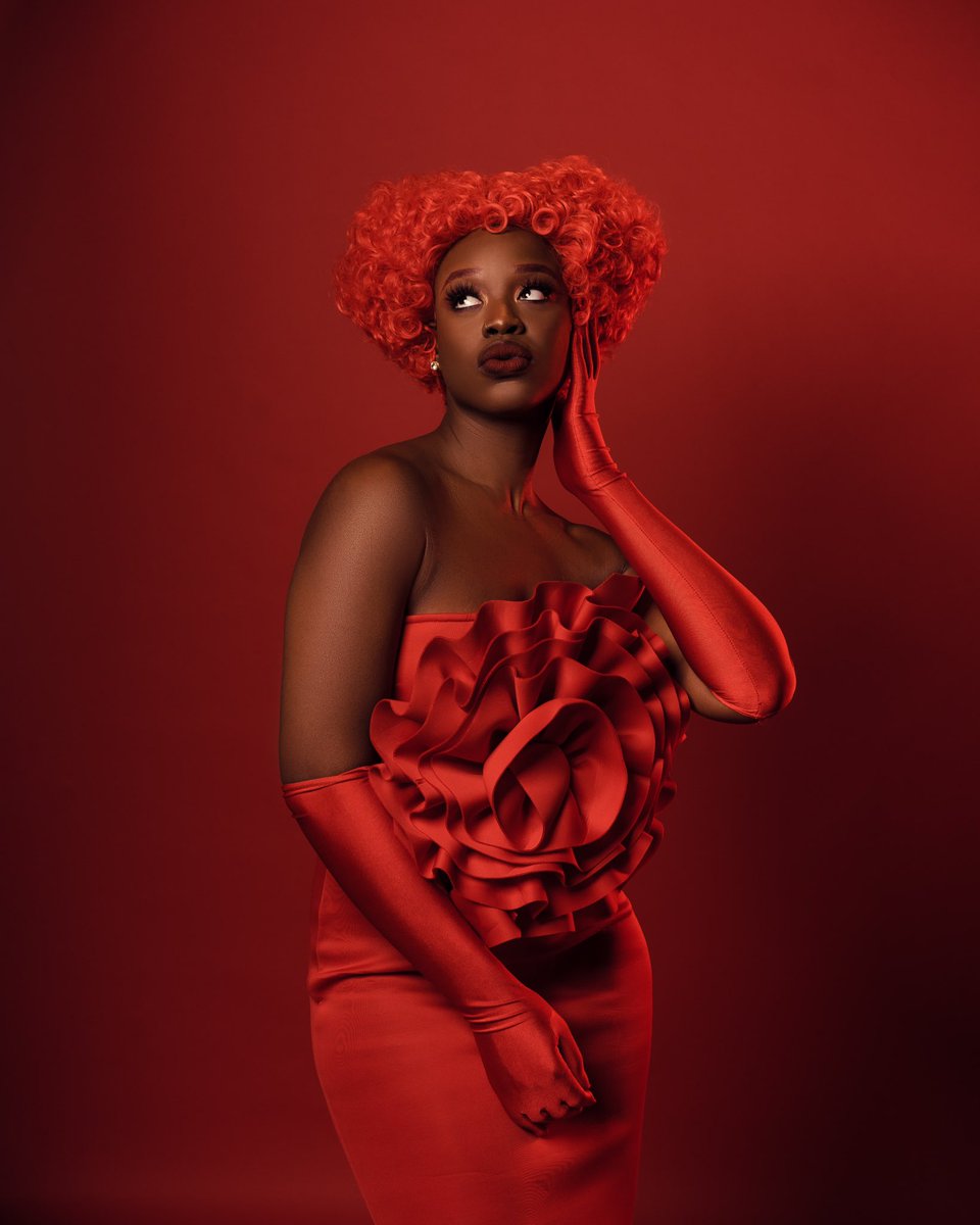 Aggie_Nes's tweet photo. ✨Love is in the hair✨
I’ve been learning a lot about curls. 
It’s an ongoing learning process and with every new gem, I fall more and more in love with natural hair. I let it inspire me.  
Hair: @Aggie_Nes 
Muse:  @kerlamarie_ 
📸: @temmyturner_photo 
Studio: @ayoostudios https://t.co/5xpb1KK4Vi