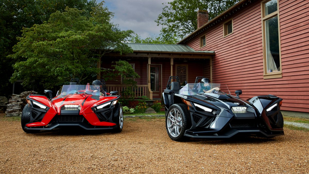 Slingshot's tweet photo. The official get-away vehicle of those running from the ordinary.

#PolarisSlingshot #SlingshotEffect https://t.co/Myj1NCffMf