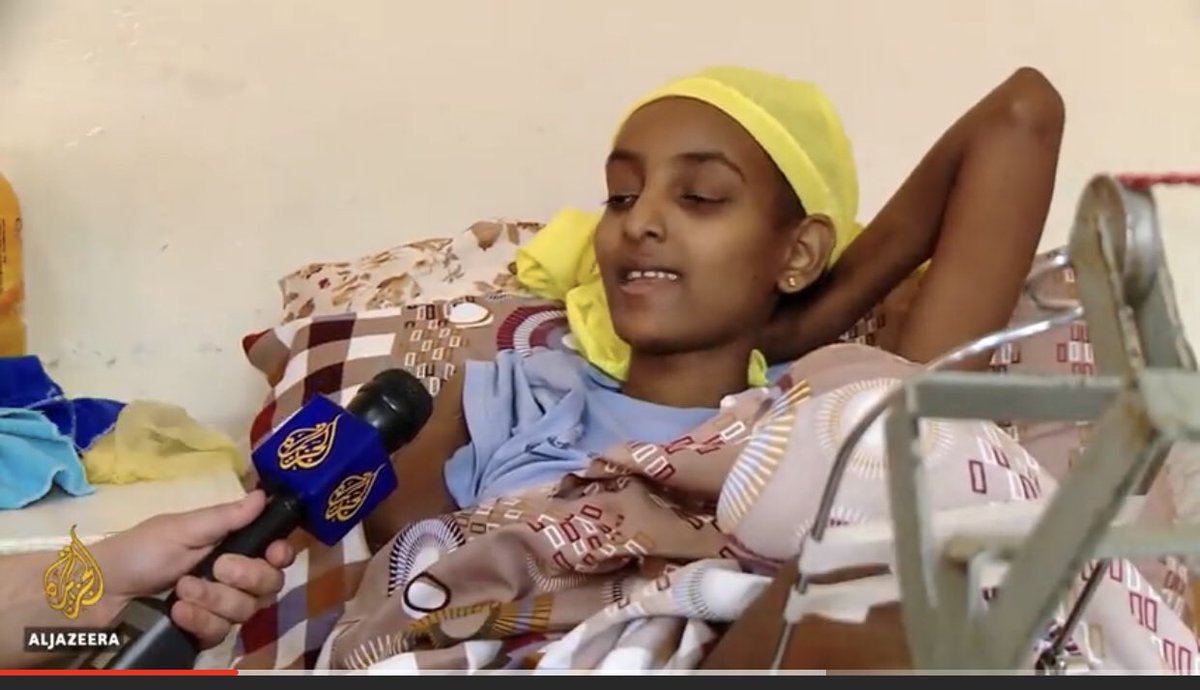 AfeDawit's tweet photo. #MonalisaAbrha’s father says his daughter was wounded on Nov 4, 2020. He claims he had been in contact with her for 3 months but she had hid the fact that she had lost her arm &amp; only learned of this when he saw the report on her on @AlJazeera @AJEnglish #Ethiopia @amnesty https://t.co/oQufLJvZVy