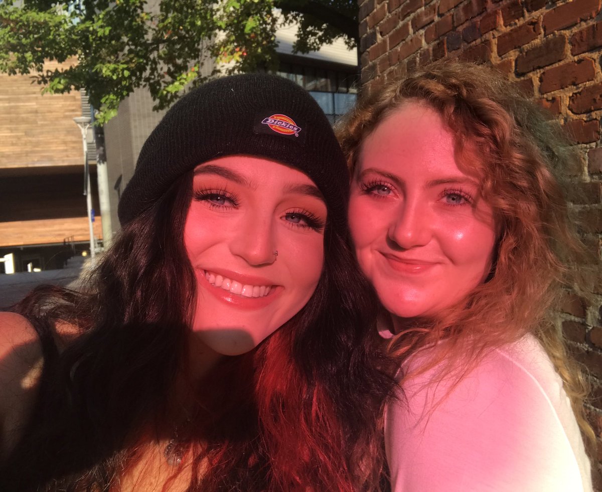 xoju_'s tweet photo. happy birthday my beautiful best friend. i love you endlessly🥺 https://t.co/kH5AWB9ZHm