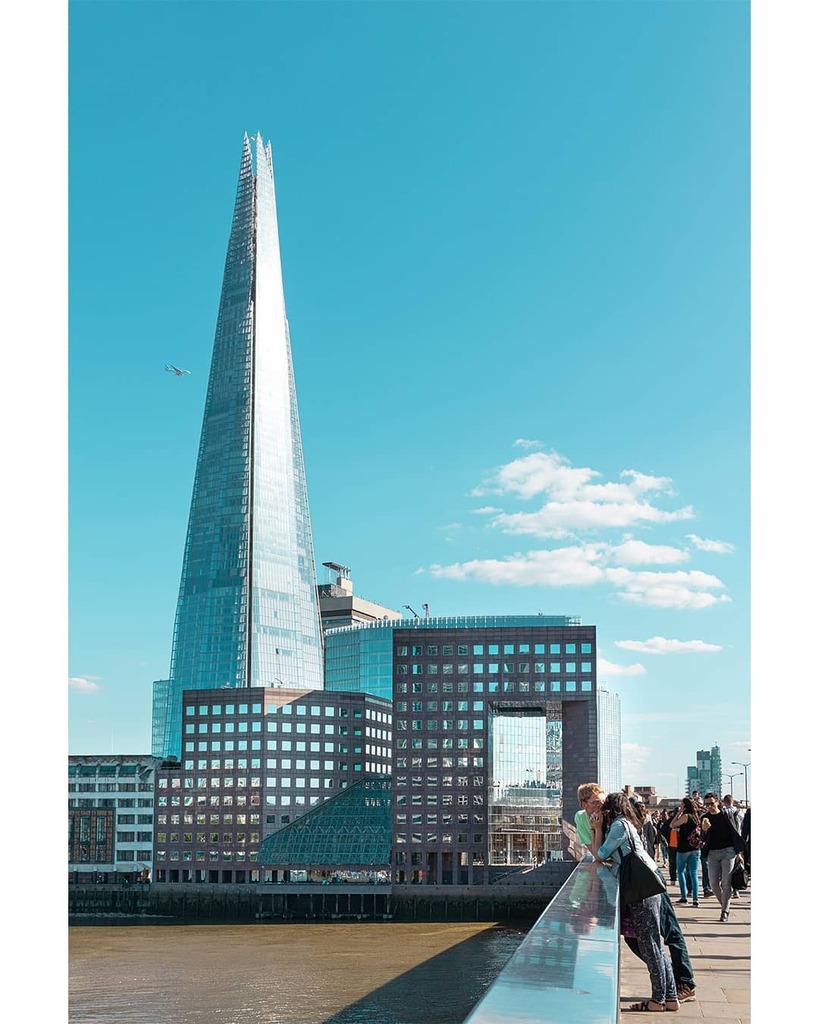 aimo86's tweet photo. I miss seeing you, you beautiful bastard 🏢
.
.
.
#london #city #photography #street #urban #canon77d #streetphotography #ldn #visualambassadors #freezfram #lensbible #streets_vision #awesupply #exploretocreate #illgrammers #uk_shooters #london4all #m… https://t.co/v6WnW9jw8T https://t.co/61vBrN60FE