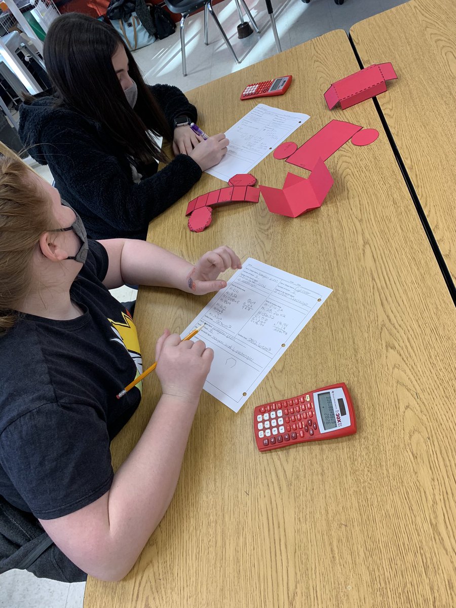 ostendorf_sam's tweet photo. Surface Area is a challenge! Trying to picture a 3D shape in your mind is difficult! Let’s find ways to make it easier! Anyone else have other great ideas?? Let them create the 3D shapes using nets, THEN find the area! #math #7thgrade @dms_ohlsd https://t.co/F3g3Qa5Q2v