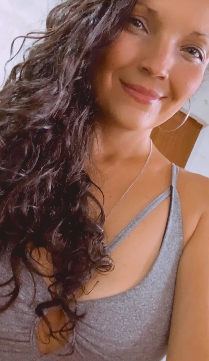 mahakalixx's tweet image. #boatarde lindezas!!! 🌻✨🤘🏼 #lockdownsim #LockdownEVacinasJa #ForaBolsonaro