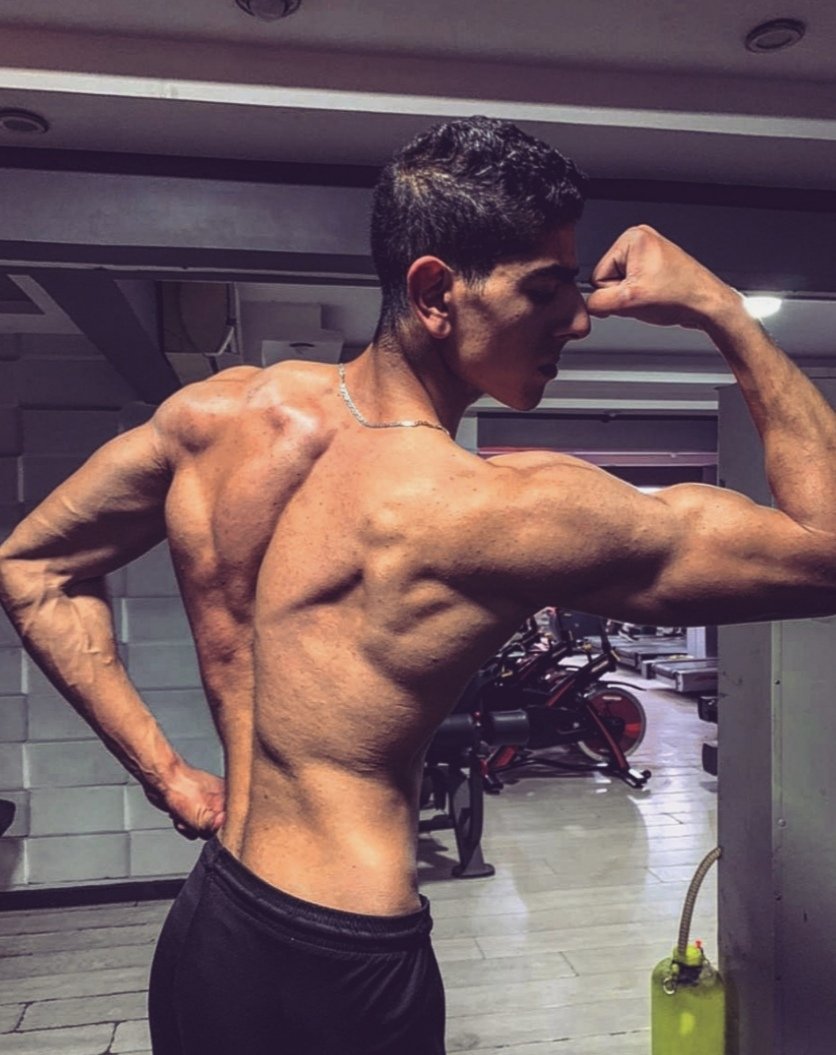 yussifeldaly1's tweet photo. Work hard in  silence and let your success be your noise🤯🔪❤️❤️ https://t.co/yKXi0YKaH3