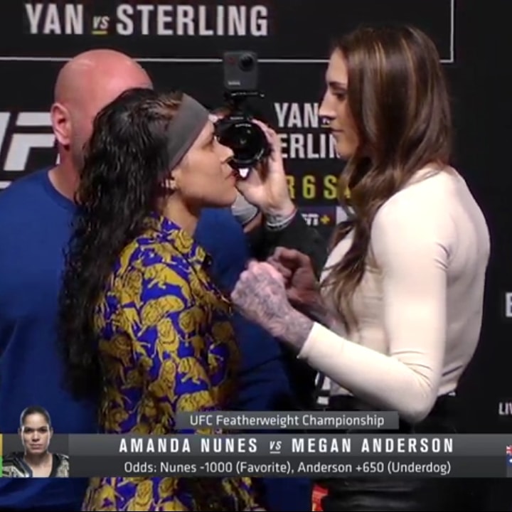 hate_rockets's tweet photo. It is true that the height difference is big. But what i saw amanda nunes did to cris cyborg, like my god. Amanda nunes is winning by knockout. https://t.co/5BYw9HuAtx