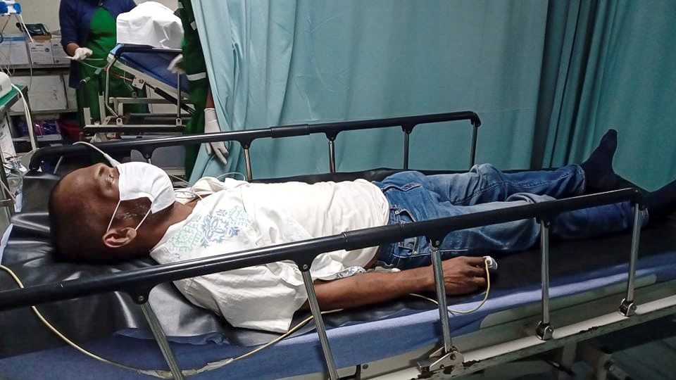 Bangladeshi cartoonist Ahmed Kabir Kishore is seen on a hospital bed after being released on bail 10 months after his arrest in Dhaka, March 4, 2021. [Special to BenarNews]

#bangladesh #bangladeshcaroonist #pressfreedom #kishore #freekishore