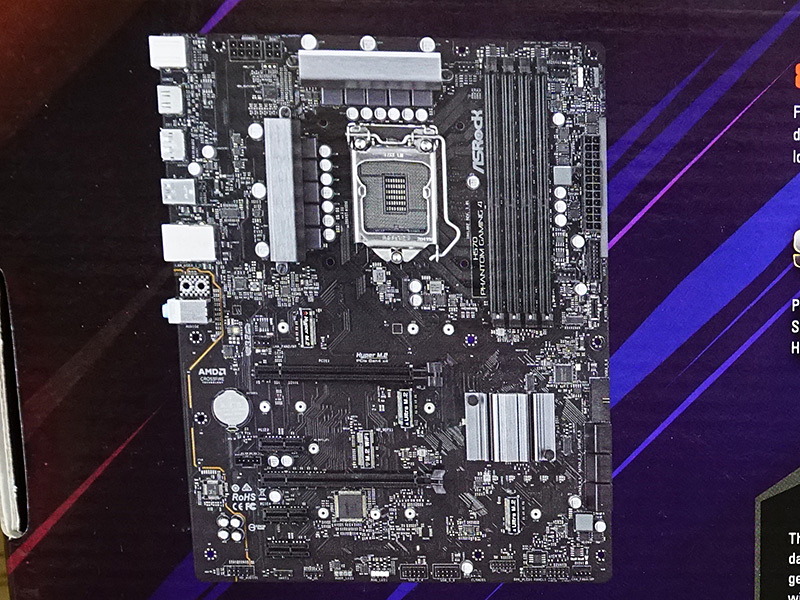 watch_akiba's tweet photo. 更新：ASRockからH570マザーが3製品、ゲーム向けの「H570 Phantom Gaming 4」など https://t.co/6XW6HMLshe #H570 #ASRock #自作PC https://t.co/GZBCy05OyD